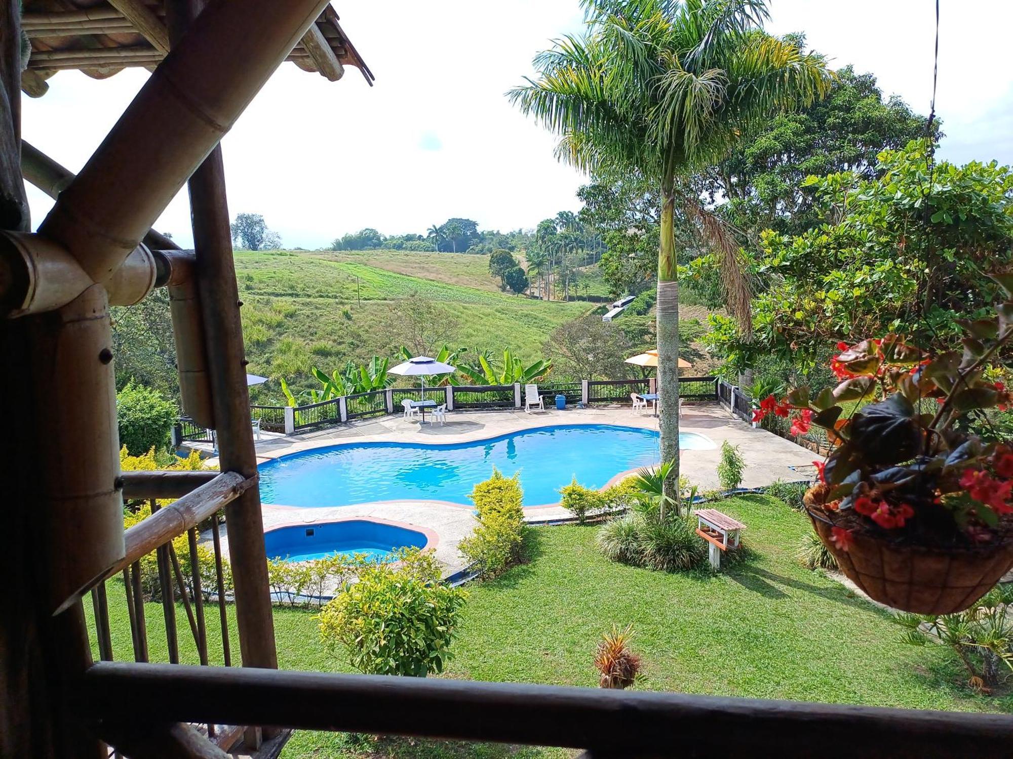 Finca Hotel Palmas Frente A Panaca Quimbaya Kültér fotó